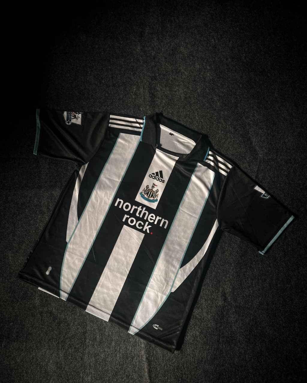 Owen New Castle United 2007-08 Home Kit, Coller & Five Sleeve