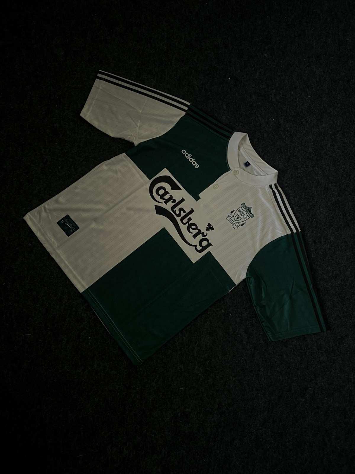 Liver Pool 1995-96 Away Kit, Chinese Neck & Five Sleeve