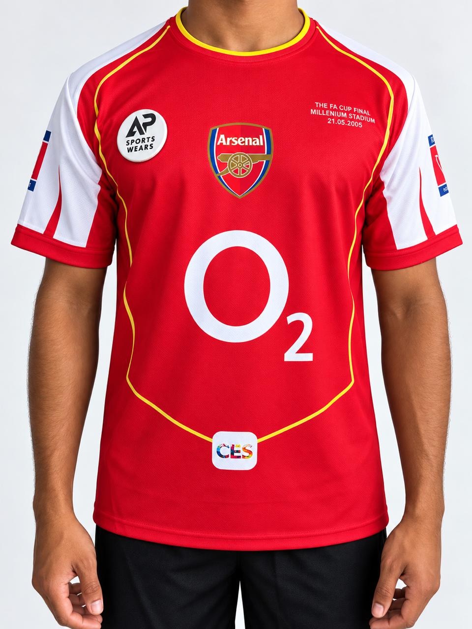 Patrick Vieira Arsenal 2004-5 Home Kit, Round Neck & Half Sleeve