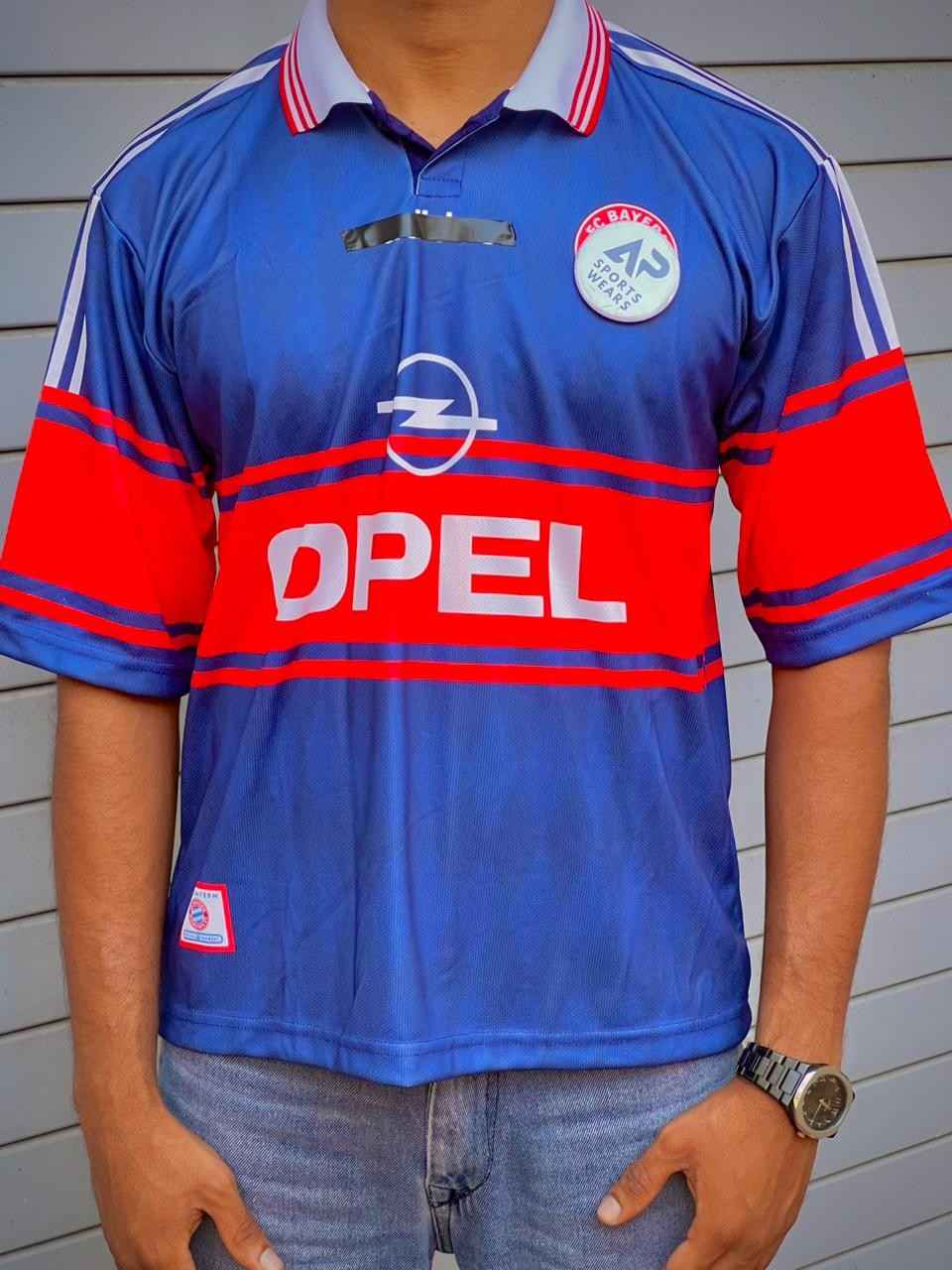 Matthaus  Bayern Munichen 1998-99 Home Kit, Collar & Five Sleeve