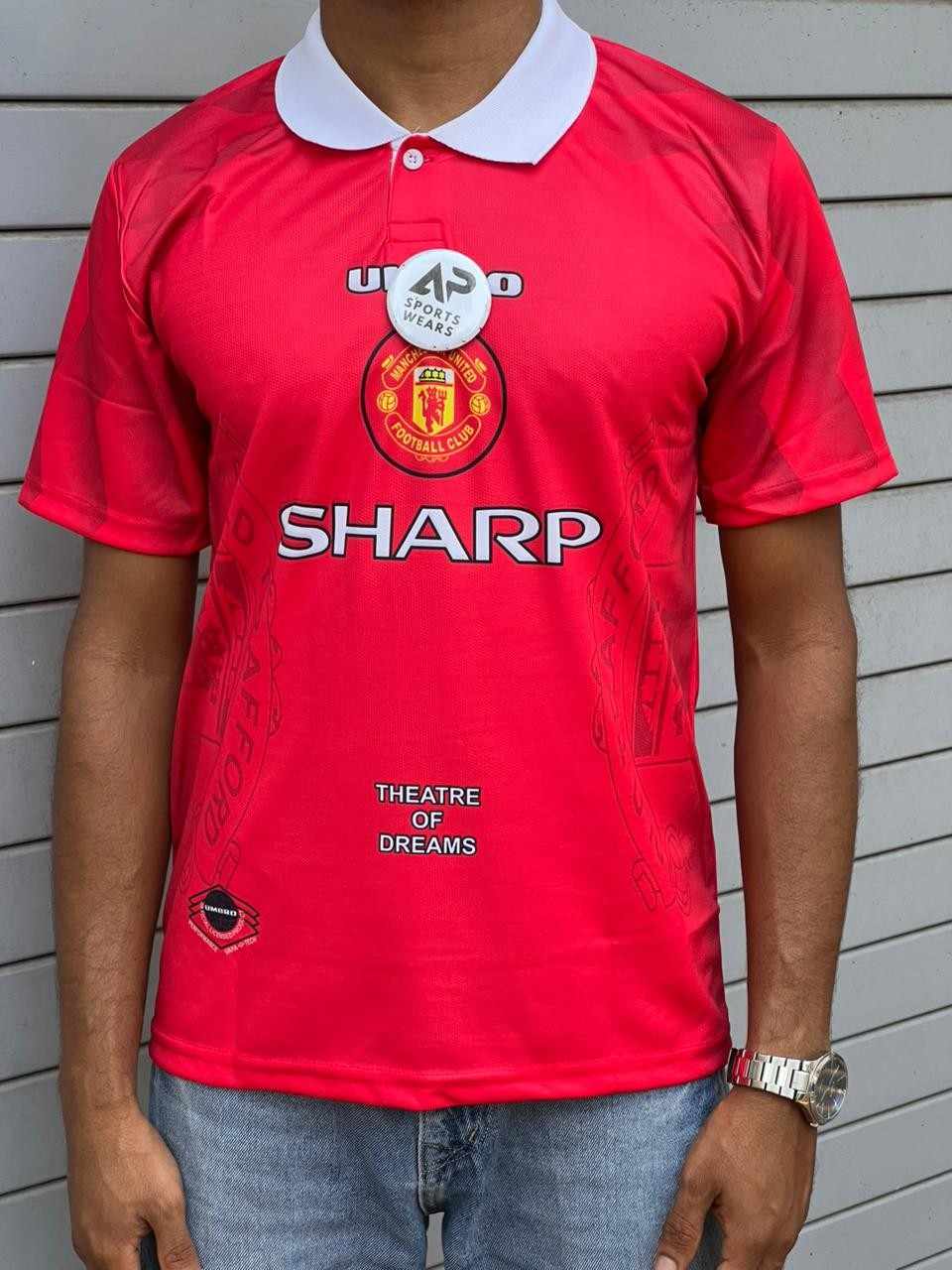 Beckham Manchester United 1996-98 Home Kit, Collar & Half Sleeve