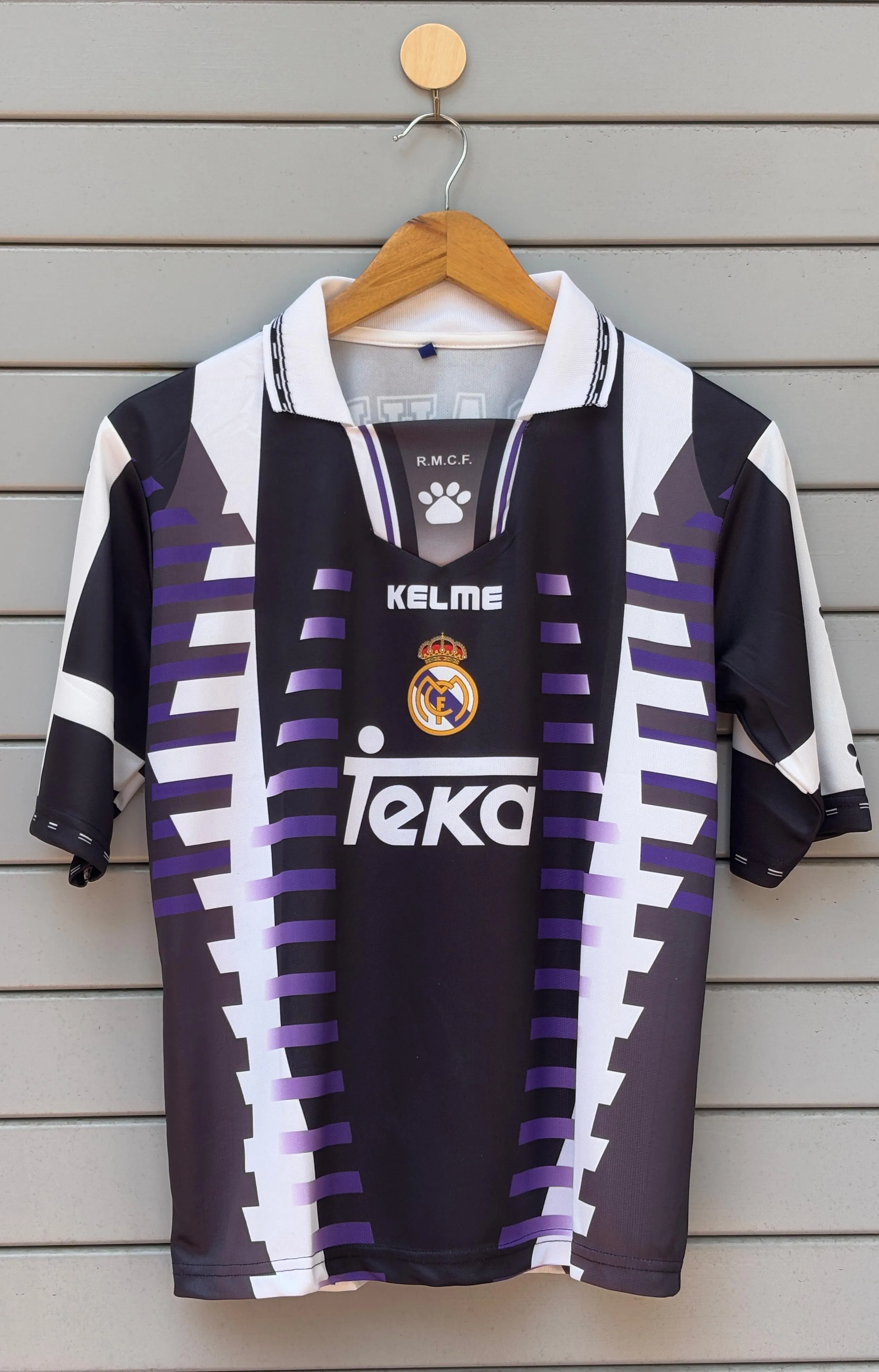 Raul Real Madrid Signature Coller With Five Sleeve  (AP Sports Wear)