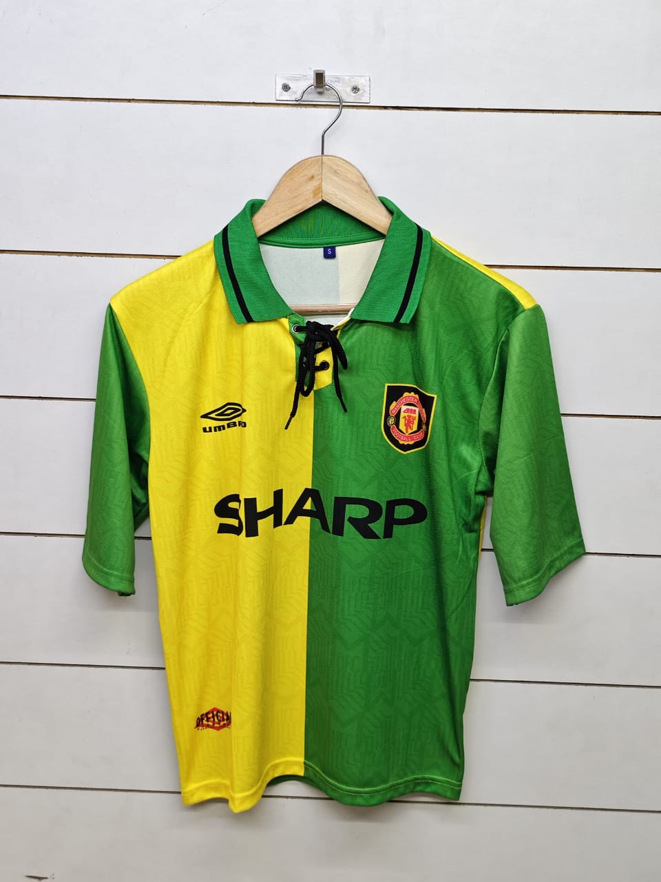 Manchester United 1993-94 Third Kit,coller & Rope With Five Sleeve, Premium No Name Kit. (AP Sports Wear)