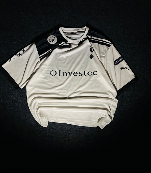 Gerath Bale Tottenham Home Kit From 2010-11 (AP Sports Wear)
