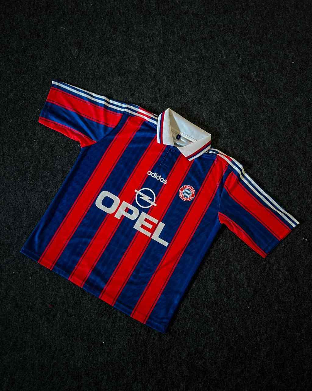 Klinsmann Fc Bayern  Munich Home Kit 1995-97, Coller & Five Sleeve (AP Sports Wear)