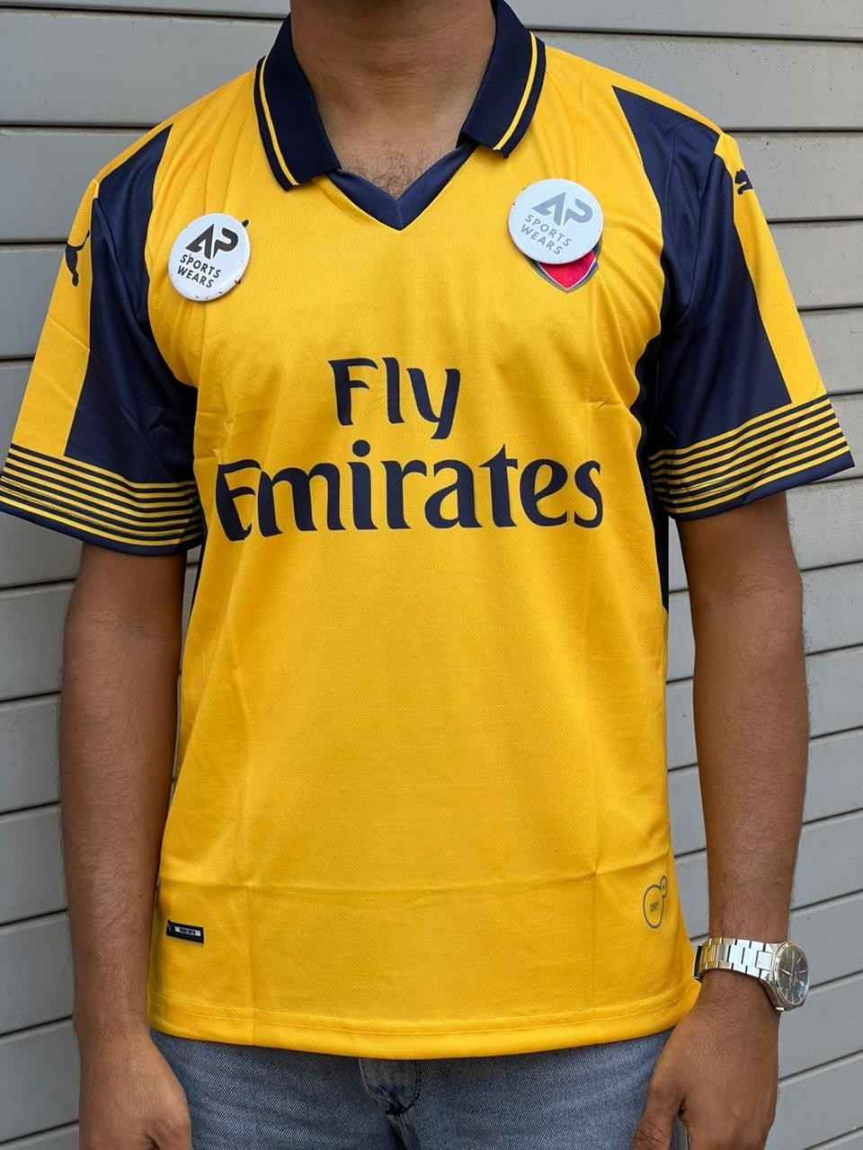 Ozil Gunners 2016-17 Away Kit, Collar & Half Sleeve (AP Sports Wear)