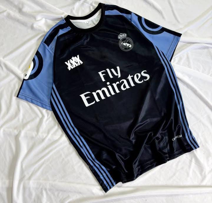 Gareth Bale Real Madrid 2016-17 Third Kit (AP Sports Wear)
